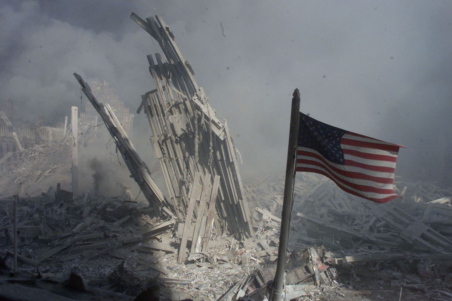 In Manhattan türmten sich noch die Trümmer des World Trade Centers, …