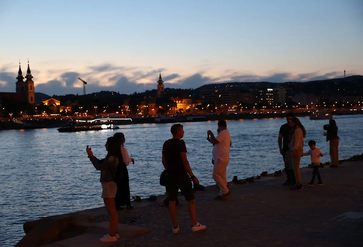 2024-10-19T100800Z-736857346-RC2JY9AEZGIX-RTRMADP-3-TRAVEL-CM-BUDAPEST