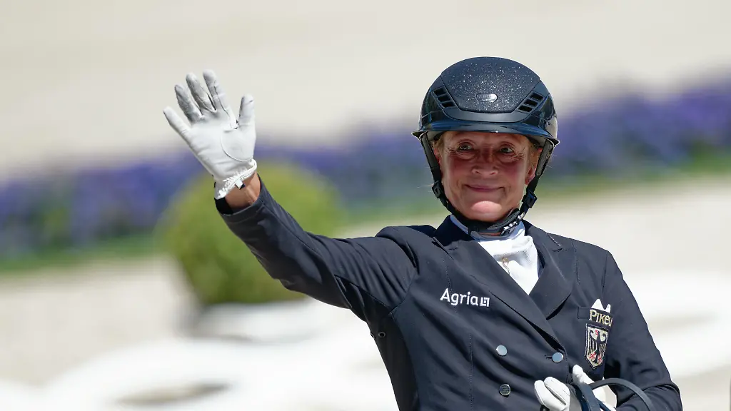 2440629a7ca9dae77956b46ed7f934b1