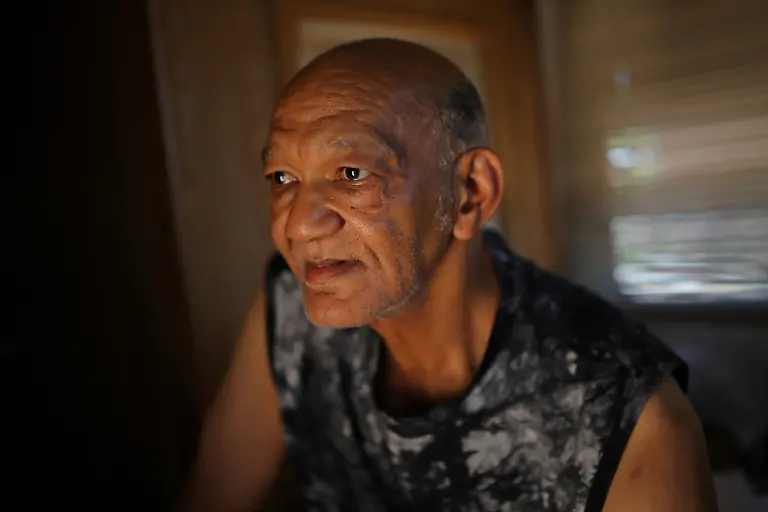 2025-07-03T100545Z-1650949209-RC2ZDFARV7ZY-RTRMADP-3-CALIFORNIA-WILDFIRES-ALTADENA