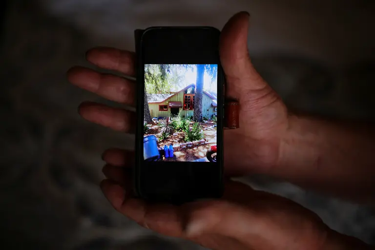 2025-07-03T100630Z-1269747482-RC27BFA0SDAI-RTRMADP-3-CALIFORNIA-WILDFIRES-ALTADENA