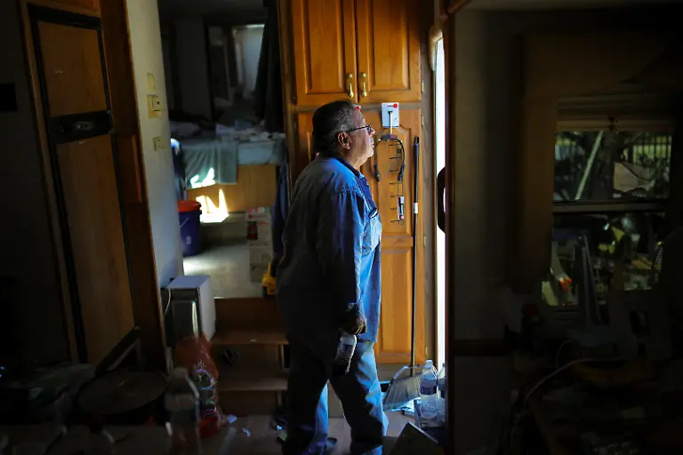 2025-07-03T100645Z-1141228626-RC27DFARQQZL-RTRMADP-3-CALIFORNIA-WILDFIRES-ALTADENA