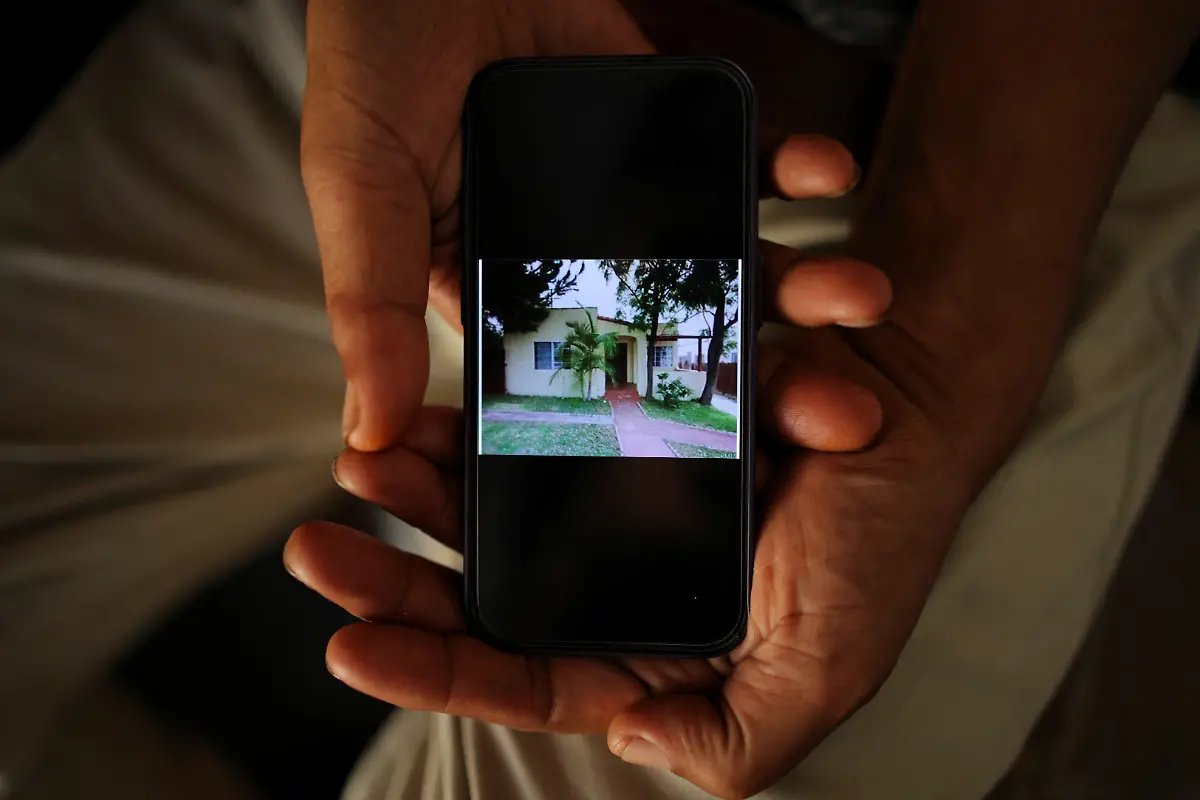 2025-07-03T100528Z-562938596-RC2ZDFACC3WW-RTRMADP-3-CALIFORNIA-WILDFIRES-ALTADENA