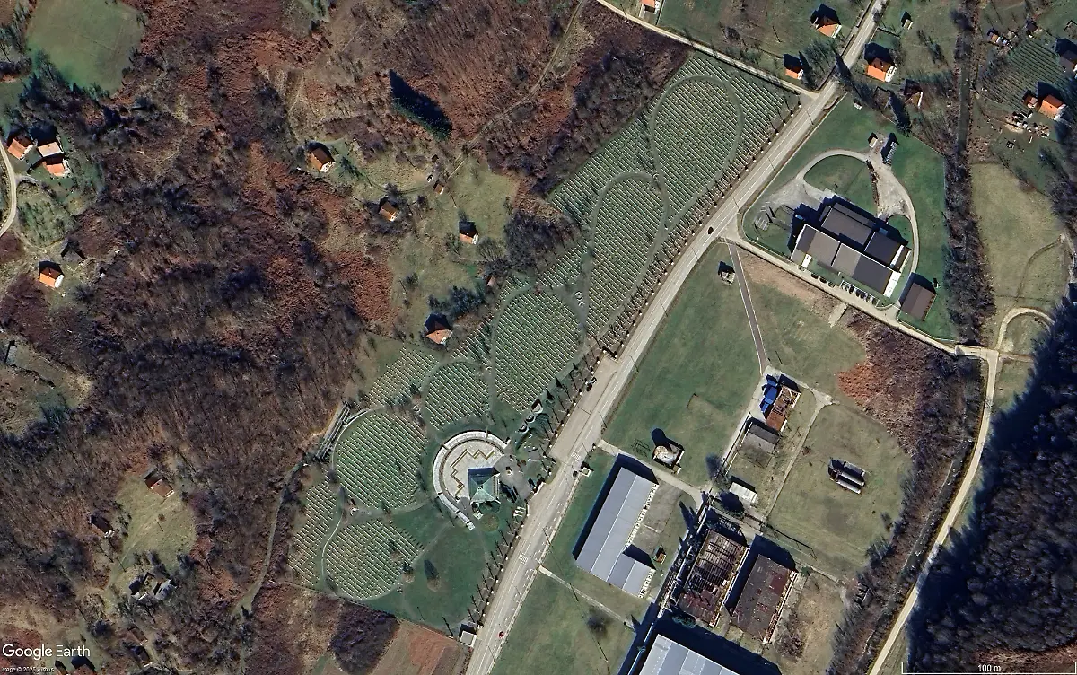 Gedenkstaette-Srebrenica-in-Potocari