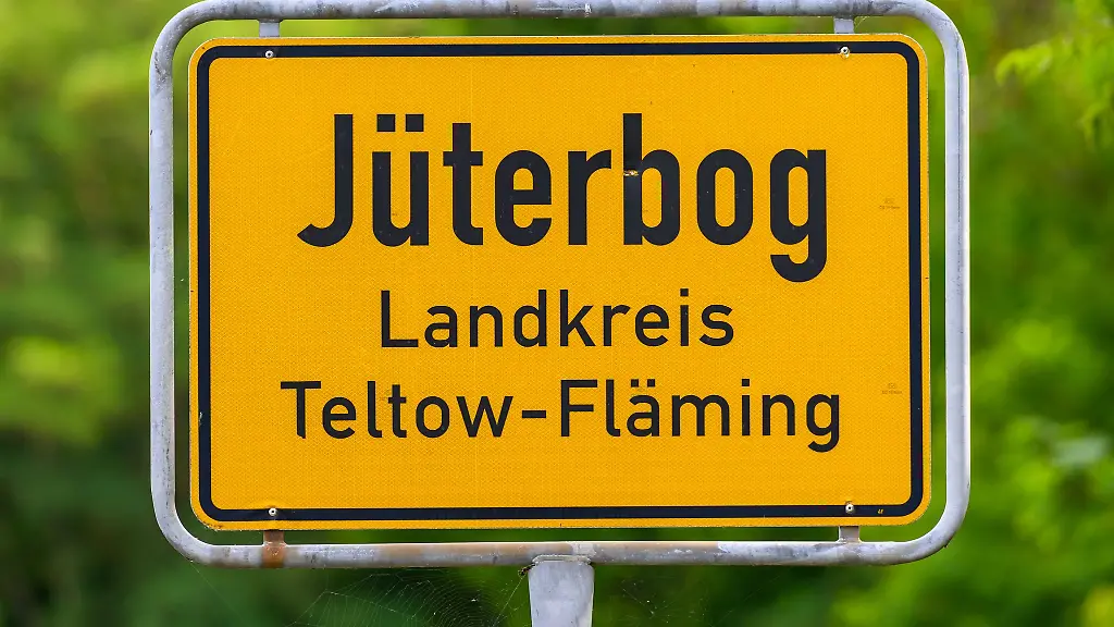 Bei-Jueterbog-brennt-es-erneut-auf-dem-Truppenuebungsplatz