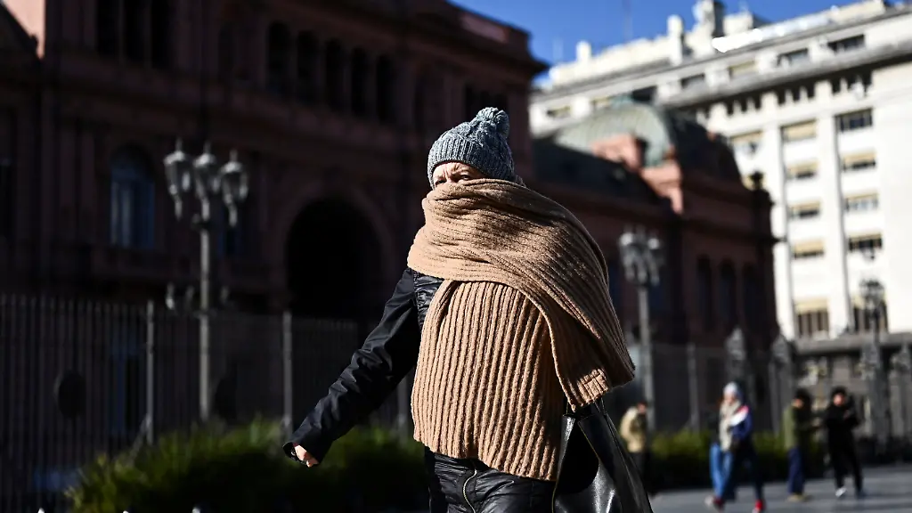 d4b231a3fbd6a2b8de46e3d87d58e7a5