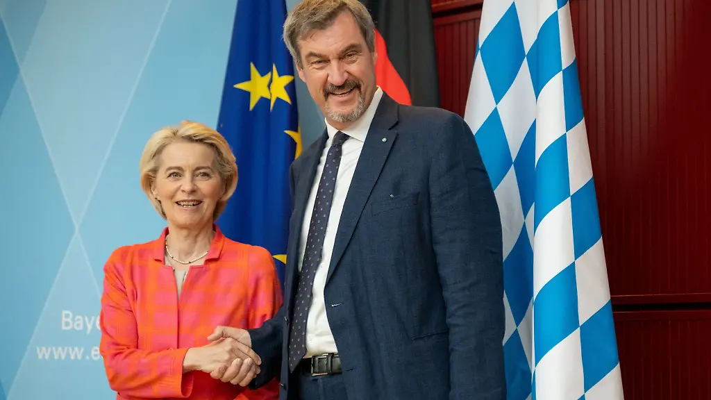 Bayerns-Ministerpraesident-Markus-Soeder-CSU-hat-bei-seinem-Treffen-mit-EU-Kommissionspraesidentin-Ursula-von-der-Leyen-CDU-in-Bruessel-eine-Fuelle-von-Wuenschen-und-Forderungen-im-Gepaeck