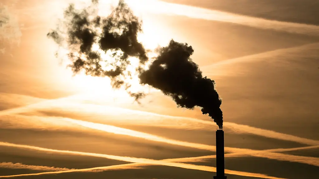 Bis-2030-wollte-das-Land-seinen-CO2-Ausstoss-um-65-Prozent-senken-das-duerfte-aber-Experten-zufolge-nicht-klappen