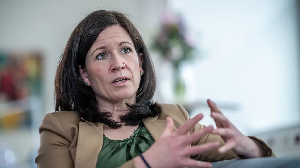 Bildungssenatorin-Katharina-Guenther-Wuensch-CDU-sieht-Handlungsbedarf-beim-Umgang-mit-Mobbing