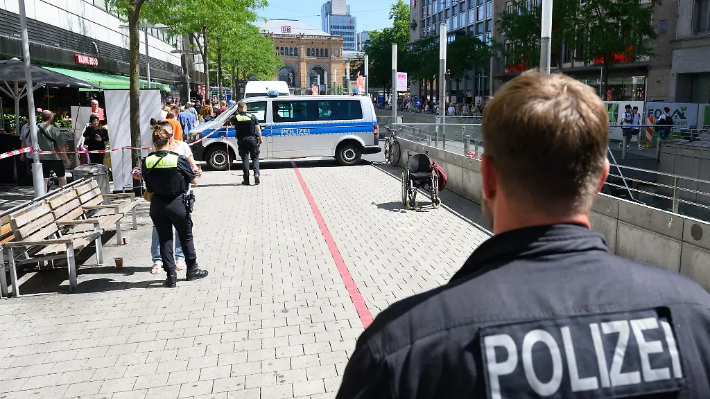 Der-Tatort-ist-in-Sichtweite-des-Hauptbahnhofes-im-Hintergrund