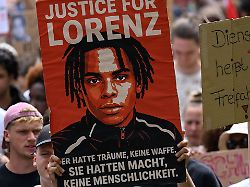 "Mehrere Schüsse von hinten": Starb Lorenz A. durch ein Versehen oder Polizeigewalt?