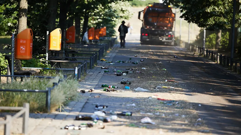 Insbesondere-Parks-sind-in-Berlin-haeufig-vermuellt