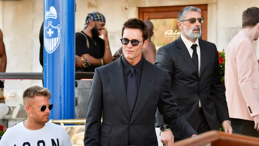 9ad6fcdd7047411a8c0461122c391ce1