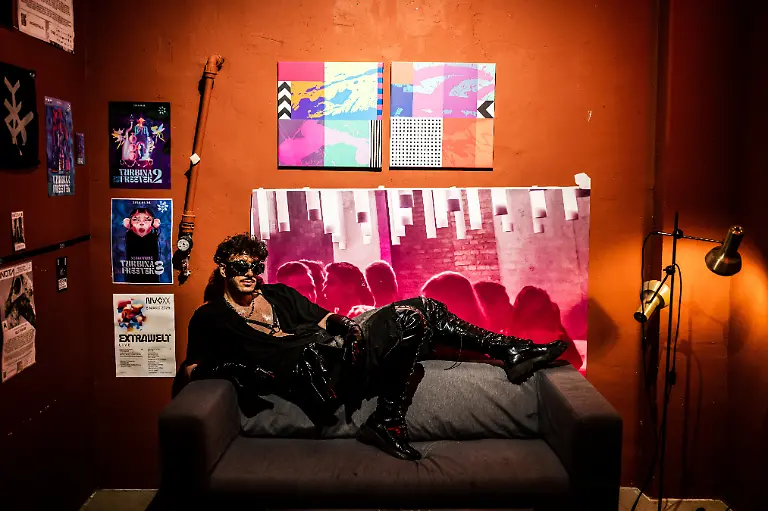 2025-06-26T070222Z-1083115463-RC2UDDATR20B-RTRMADP-3-HUNGARY-LGBT-PRIDE-ANNIVERSARY