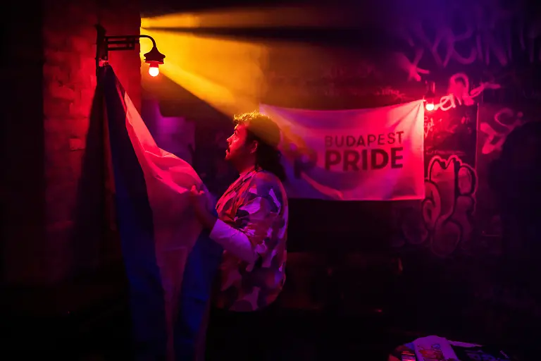 2025-06-26T070219Z-2147264818-RC29NDARJXRT-RTRMADP-3-HUNGARY-LGBT-PRIDE-ANNIVERSARY