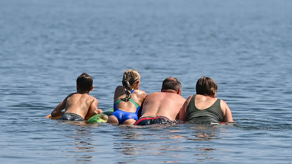 Mit-sechs-Wochen-Dauer-bieten-die-Sommerferien-ausreichend-Zeit-gemeinsam-zu-entspannen