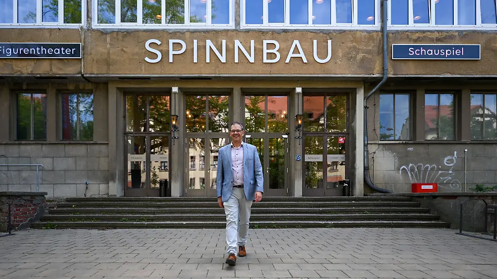 Auf-dem-Areal-einer-frueheren-Textilmaschinenfabrik-in-Chemnitz-koennte-die-Stadt-ein-neues-Schauspielhaus-errichten