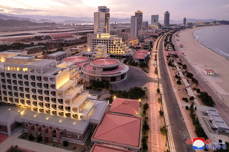 26-2024-12-31T051126Z-1769530888-RC230CAICF1A-RTRMADP-3-NORTHKOREA-POLITICS