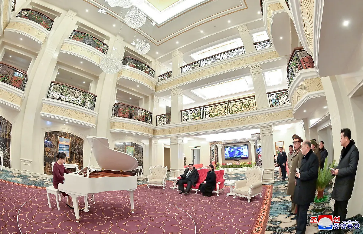 9-2024-12-31T051119Z-148053470-RC230CAOIER5-RTRMADP-3-NORTHKOREA-POLITICS