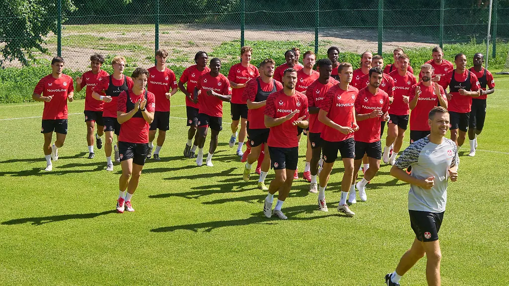 Fussball-Zweitligist-1-FC-Kaiserslautern-ist-in-die-Vorbereitung-gestartet