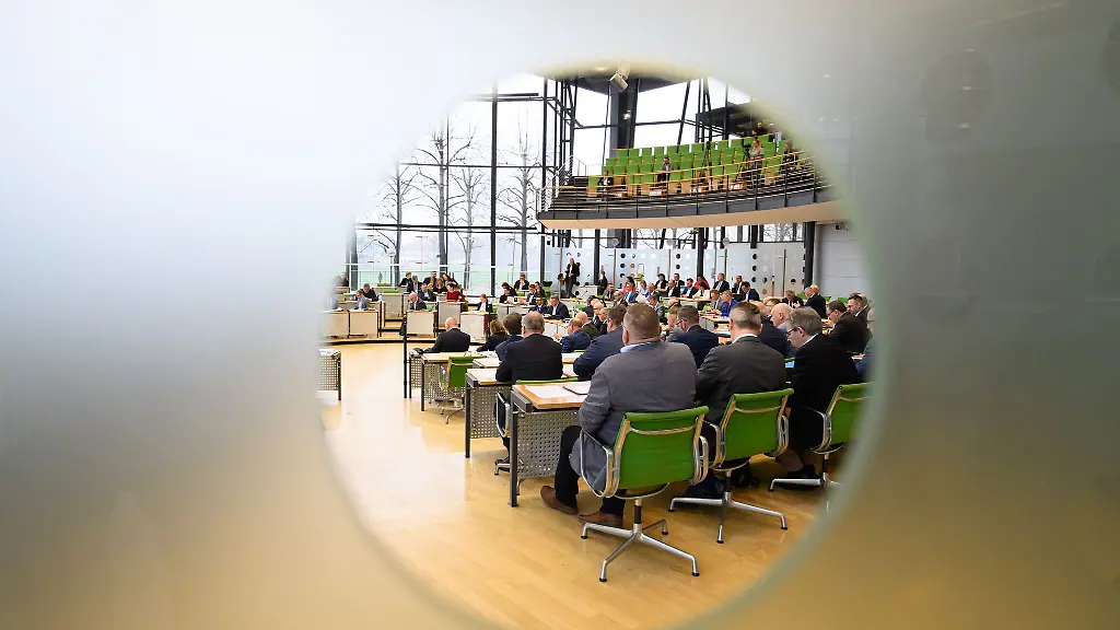 Im-Saechsischen-Landtag-ist-ein-Antrag-der-Linken-einstimmig-angenommen-worden