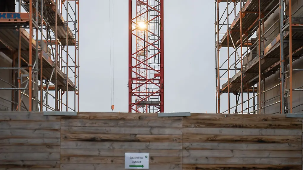 Die-Stadt-Frankfurt-verzeichnet-einen-Anstieg-bei-den-Bau-Antraegen