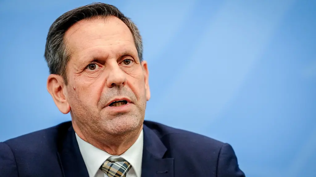 Niedersachsens-Ministerpraesident-Olaf-Lies-will-die-Kommunen-staerken