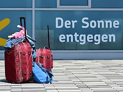 Sicher in den Urlaub: Soll ich meinen Koffer vor dem Flug abschließen?