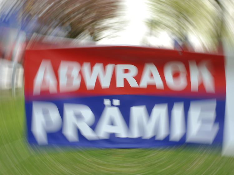 Der Bund der Kriminalbeamten (BDK) schätzt die Zahl der weiterverkauften Abwrackautos auf fünf bis zehn Prozent.