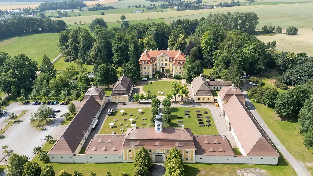 Schloss-Rammenau-gilt-als-Geheimtipp-unter-Sachsens-Schloessern-und-hat-eine-neue-Dauerausstellung