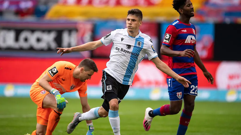 Linksverteidiger-Leon-Klassen-kehrt-nach-Deutschland-zurueck