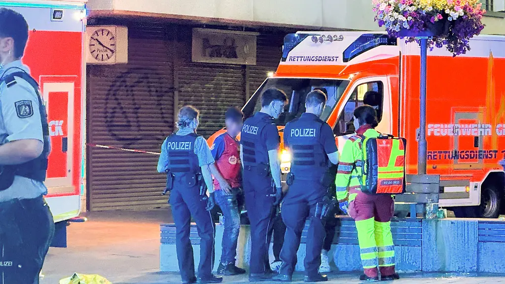 Vor-Ort-wurde-laut-Polizei-unter-anderem-eine-Eisenstange-gefunden