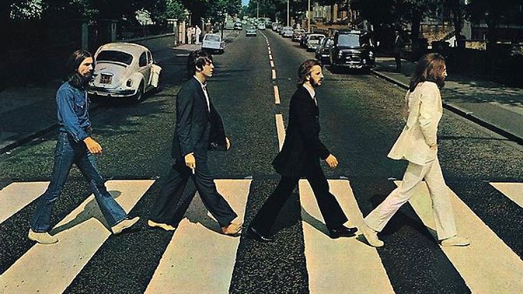 Das Original: Vier Beatles auf dem Zebrastreifen.