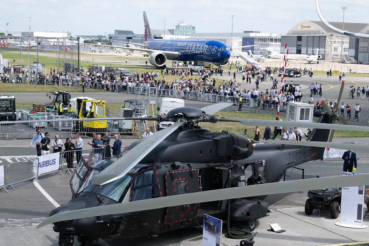 7df9fdb8aab7a5ce52df6d10a78ec379