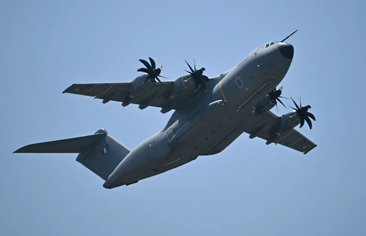 AFP-20250618-62UN448-v1-HighRes-FranceDefenceTransportAviationAirshow