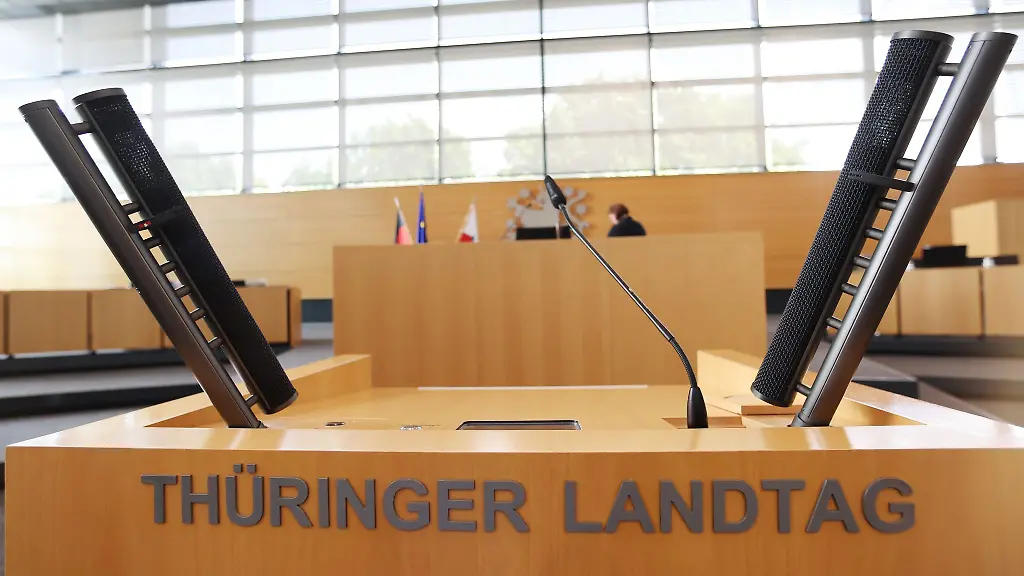 Im-Thueringer-Landtag-diskutierten-die-Fraktionen-Aenderungen-bei-der-Grundsteuer