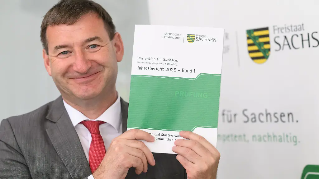 Rechnungshofpraesident-Jens-Michel-draengt-auf-eine-Reform-bei-den-Staatsfinanzen