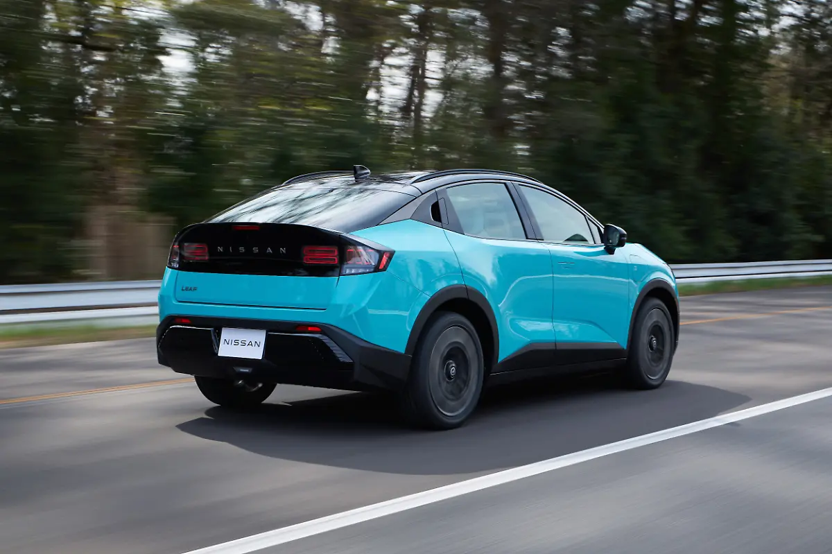 250308-All-new-Nissan-LEAF-Dynamic-Pictures-06