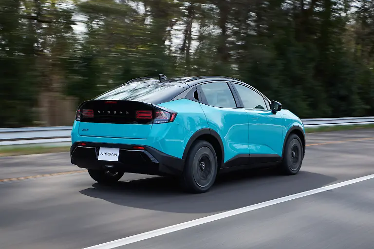 250308-All-new-Nissan-LEAF-Dynamic-Pictures-06