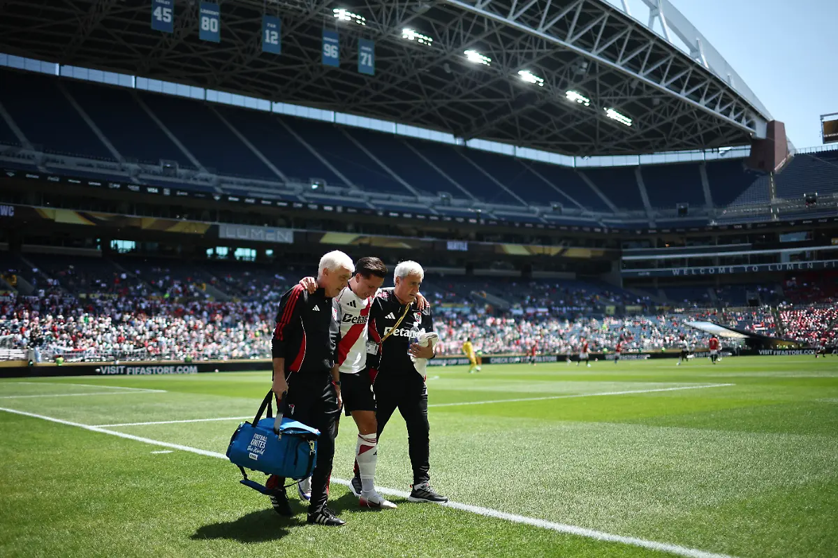 2025-06-17T201522Z-611786067-UP1EL6H1K9JVZ-RTRMADP-3-SOCCER-CLUB-RIV-URA