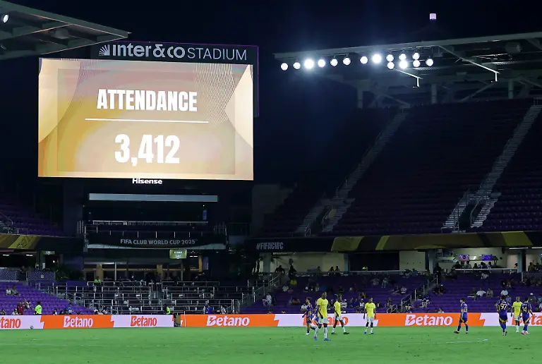 2025-06-18T004410Z-1806947710-UP1EL6I021L0T-RTRMADP-3-SOCCER-CLUB-ULS-MSU