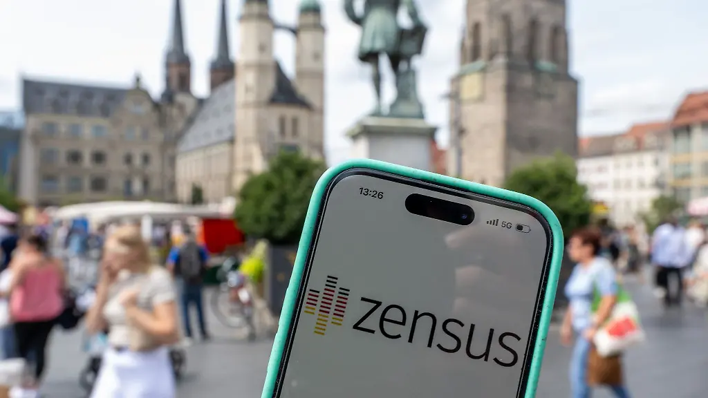 Jaehrlich-elf-Millionen-Euro-Einnahmeverlust-fuerchtet-Halle