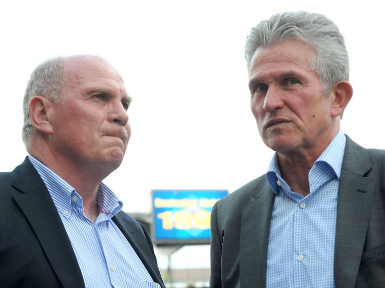 Uli Hoeneß und Jupp Heynckes haben einen großen Teil der DFB-Elf beim FC Bayern versammelt.