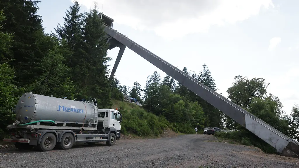 Der-erste-Abrissversuch-war-gescheitert