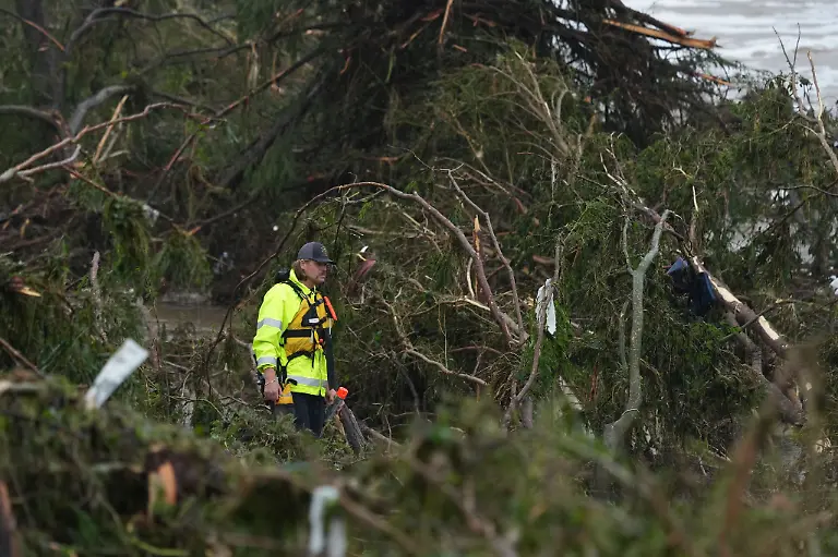 Der-Gouverneur-von-Texas-hat-den-Katastrophenfall-ausgerufen-um-weitere-Ressourcen-fuer-die-Rettungsmassnahmen-bereitzustellen