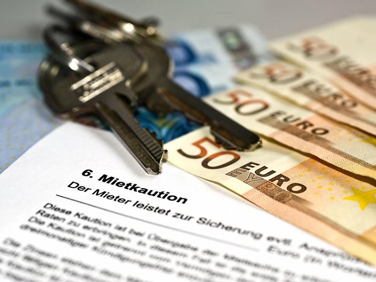 Mieter, die zu viel Kaution bezahlt haben, müssen bei der Rückforderung an die Verjährungsfrist denken.