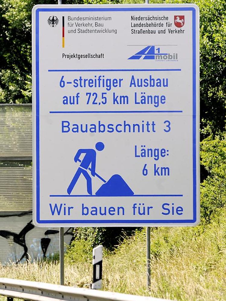 Baustellenschild auf der A1