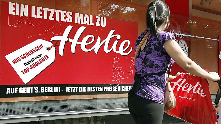 Trauriger Abschied in Deutschlands Innenstädten: Die Hertie-Filialen werden geschlossen.