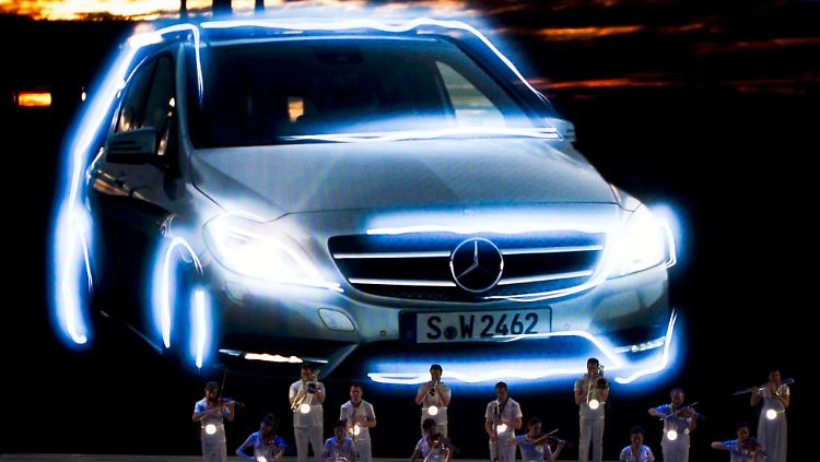 Auf der Internationalen Automobil-Ausstellung in Frankfurt a.M. wurde die neue B-Klasse im September großformatig präsentiert.
