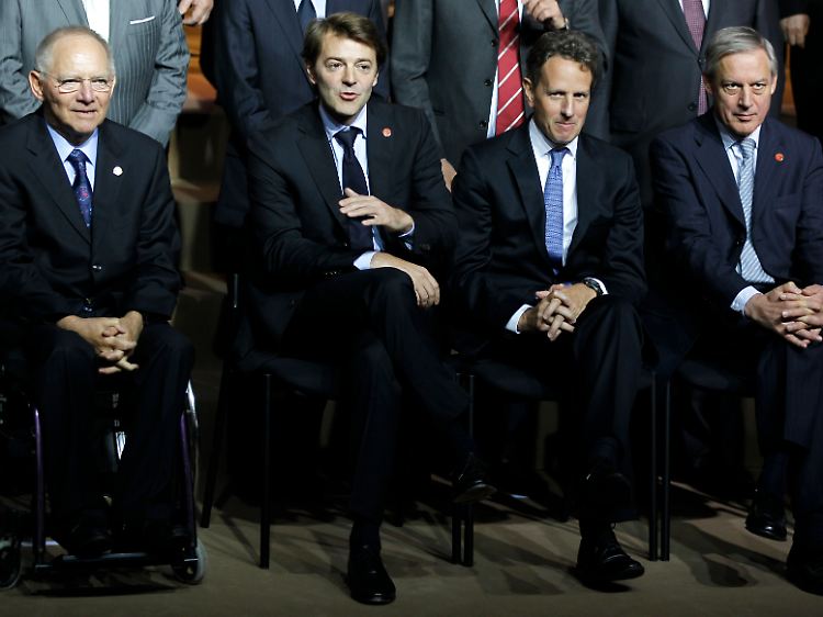 Wolfgang Schäuble, Francois Baroin, Timothy Geithner, Christian Noyer: Finanzminister und Notenbanker aus Deutschland, Frankreich und den USA.